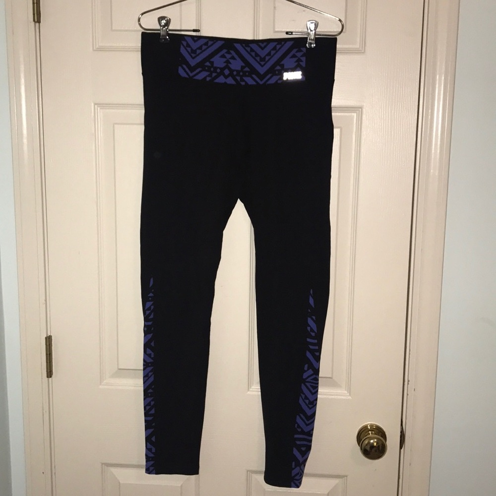 PINK WORKOUT YOGA. Purple Aztec pattern